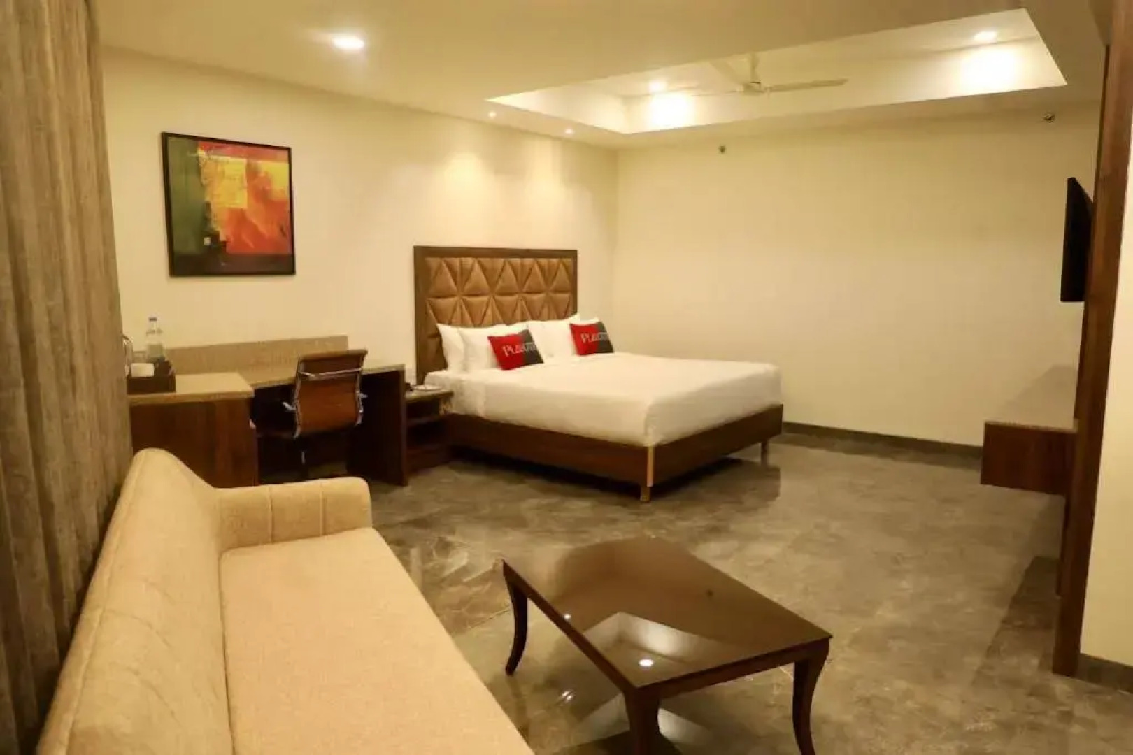 Playotel Premier Guna