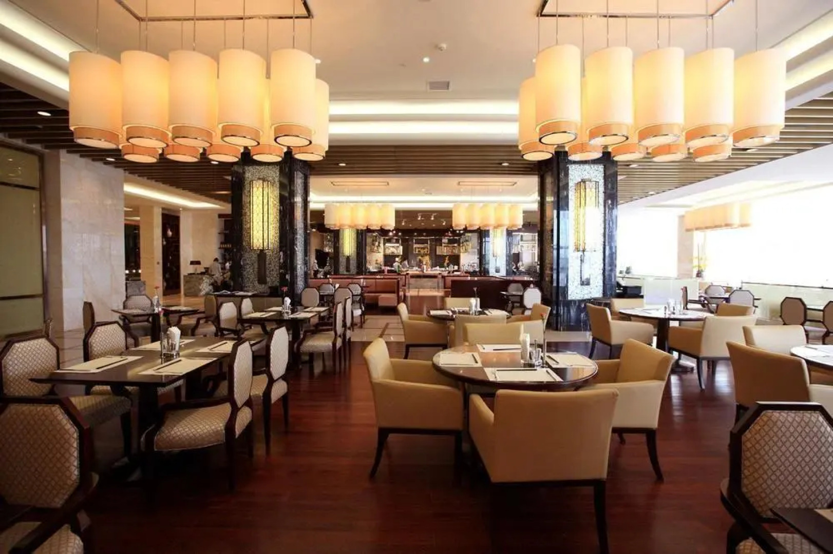 Landbridge Jinjiang Hotel