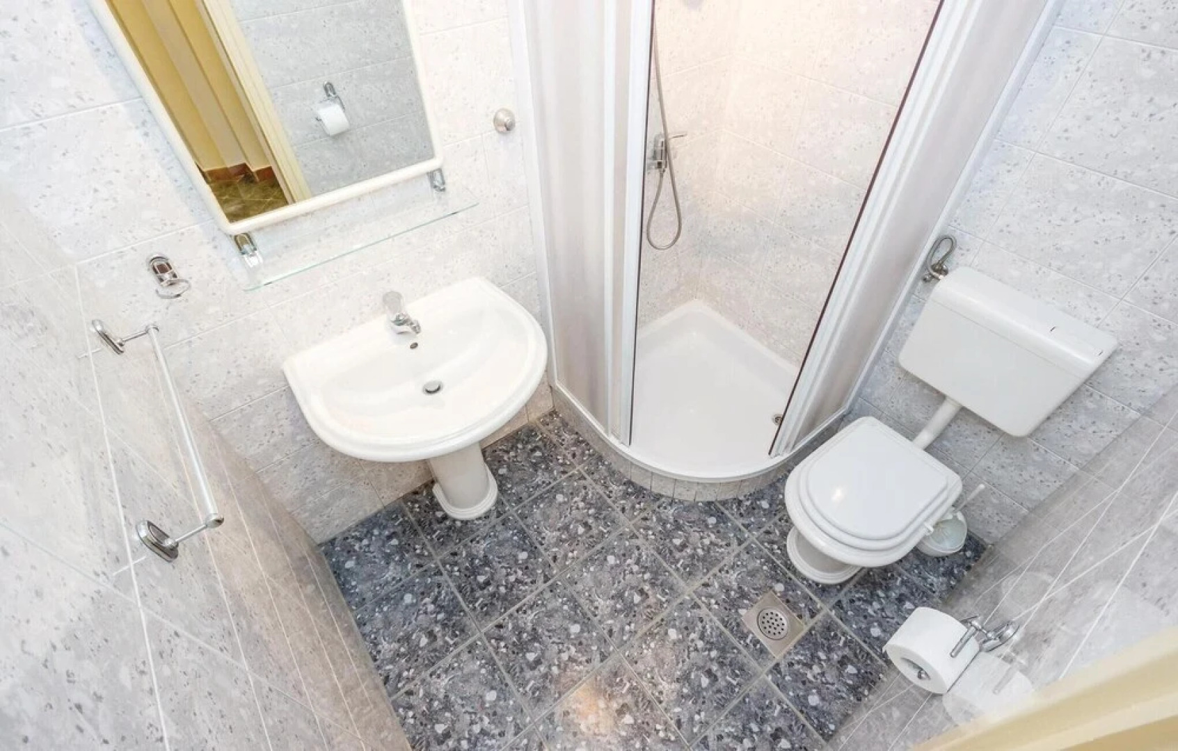 Awesome Apartment in Baric Draga With 1 Bedrooms and Wifi