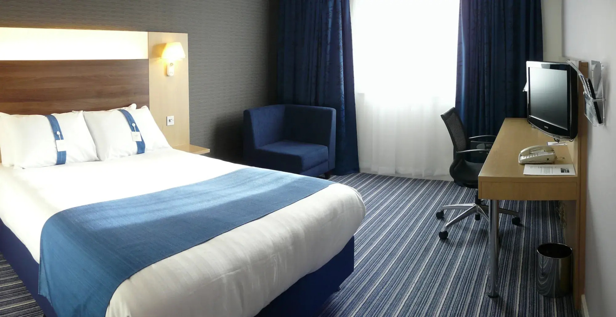 Holiday Inn Express Leigh - Sports Village by IHG