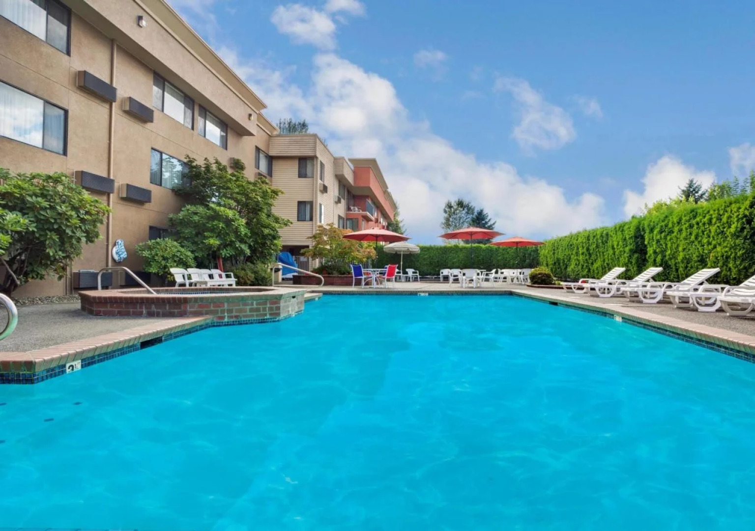 Ramada by Wyndham Tukwila Southcenter