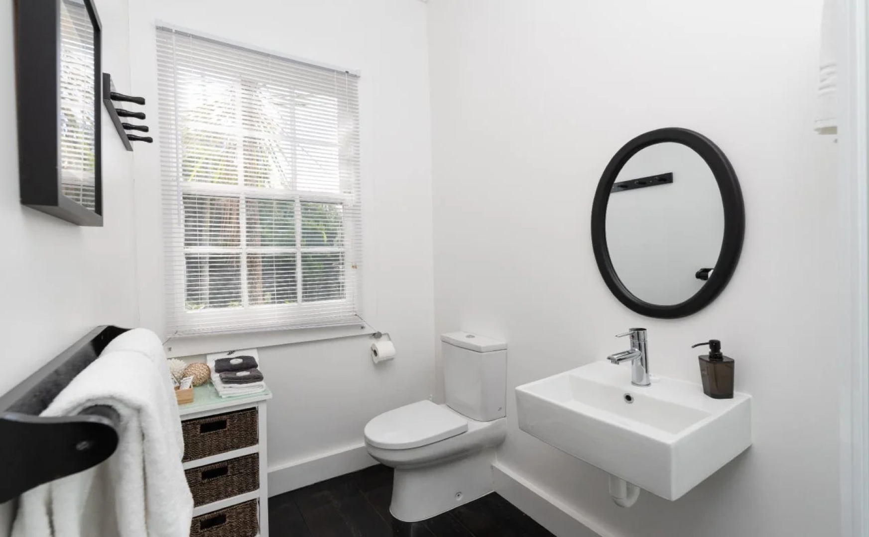 The Old Oak Boutique Hotel