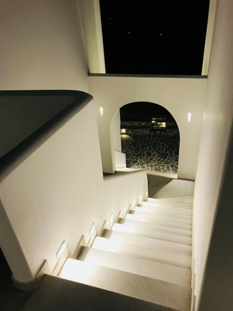 Theasis Luxury Suites