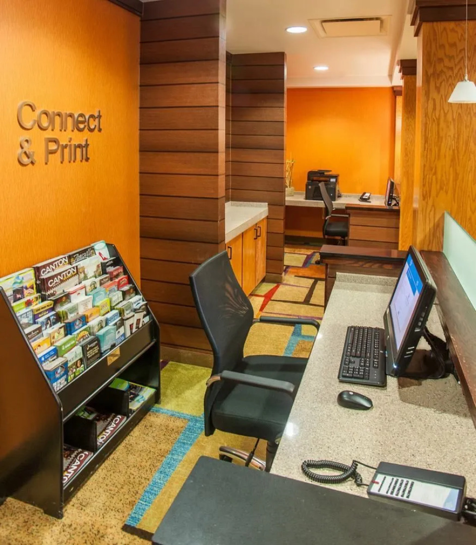 Fairfield Inn & Suites Akron South