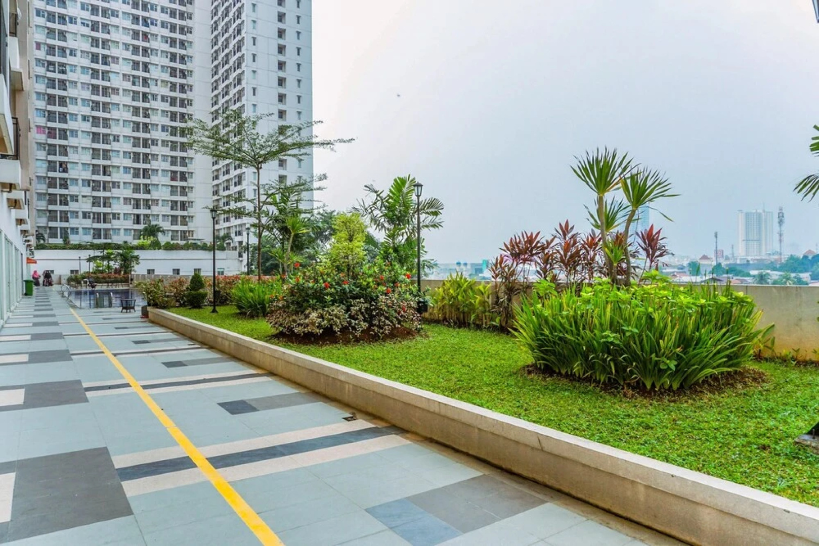 Fully Furnished with Comfortable Design Studio Apartment Margonda Residence 5