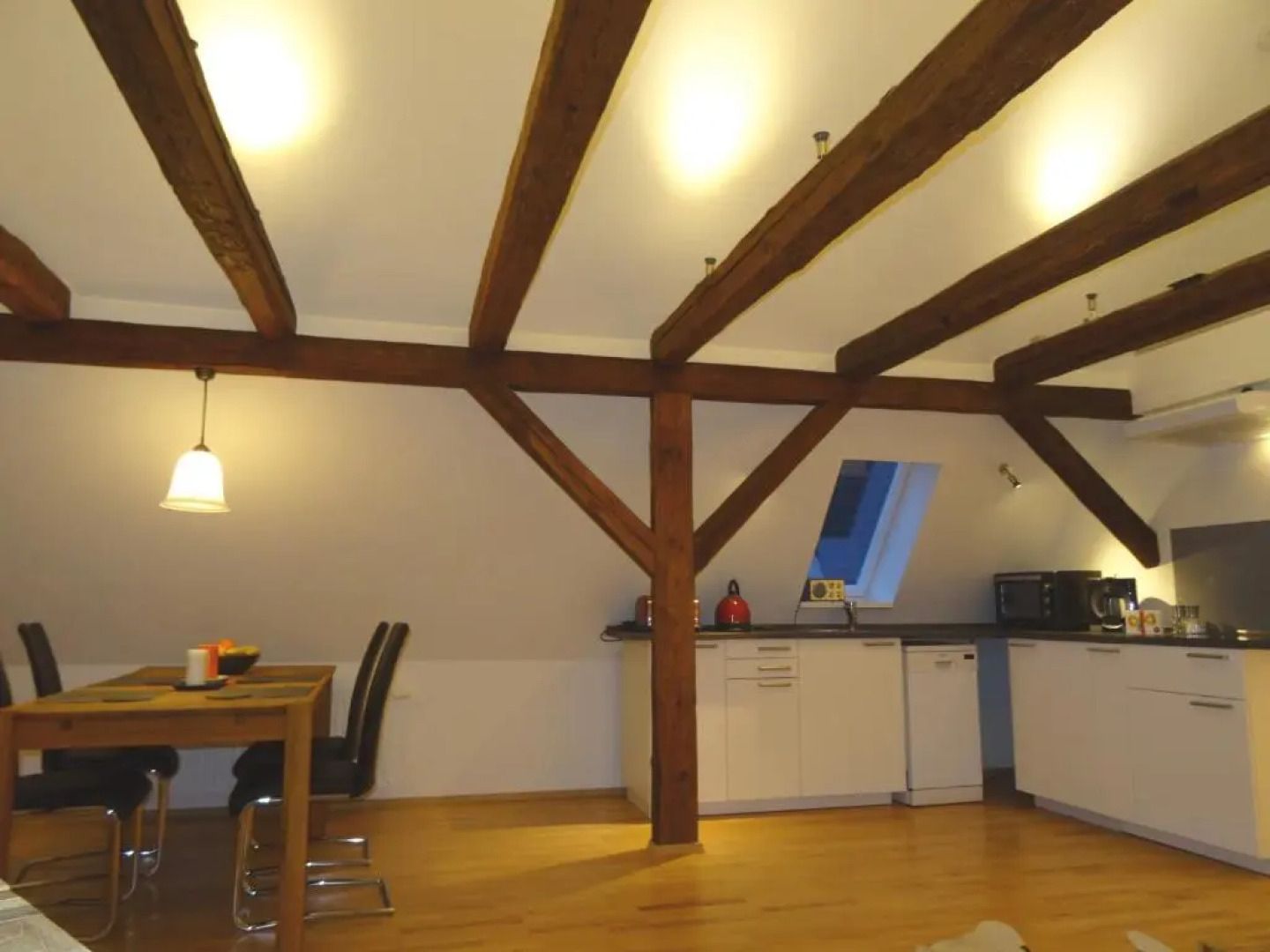 New Business Apartment with Flair