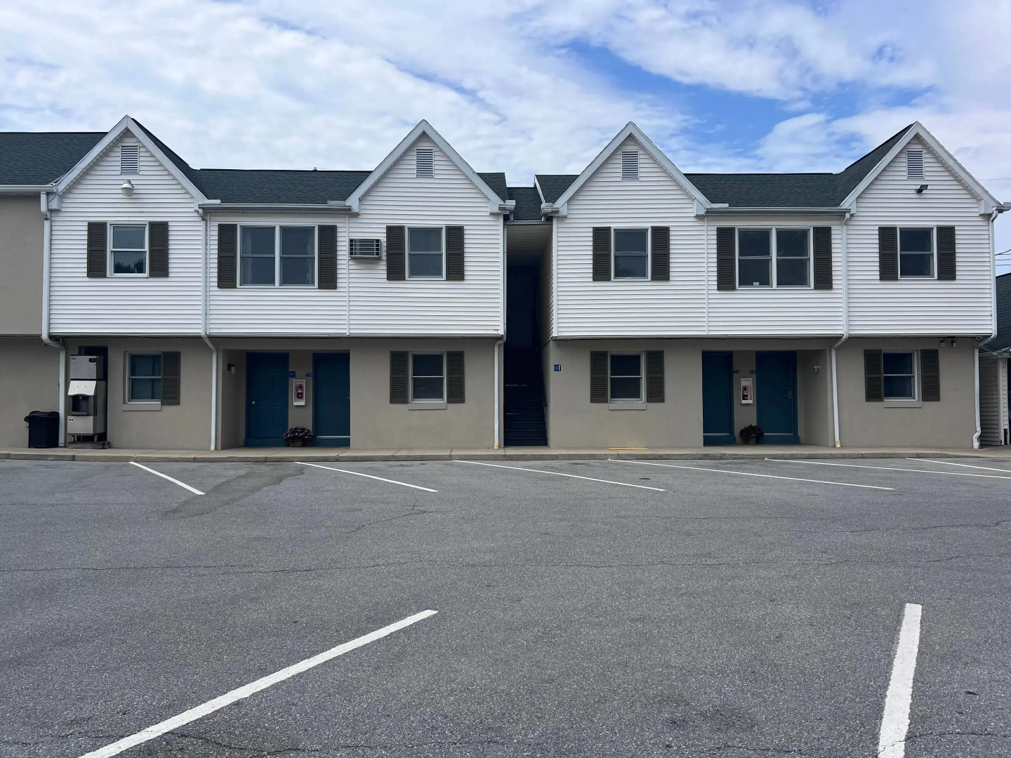 Rodeway Inn & Suites Hershey Chocolate Avenue