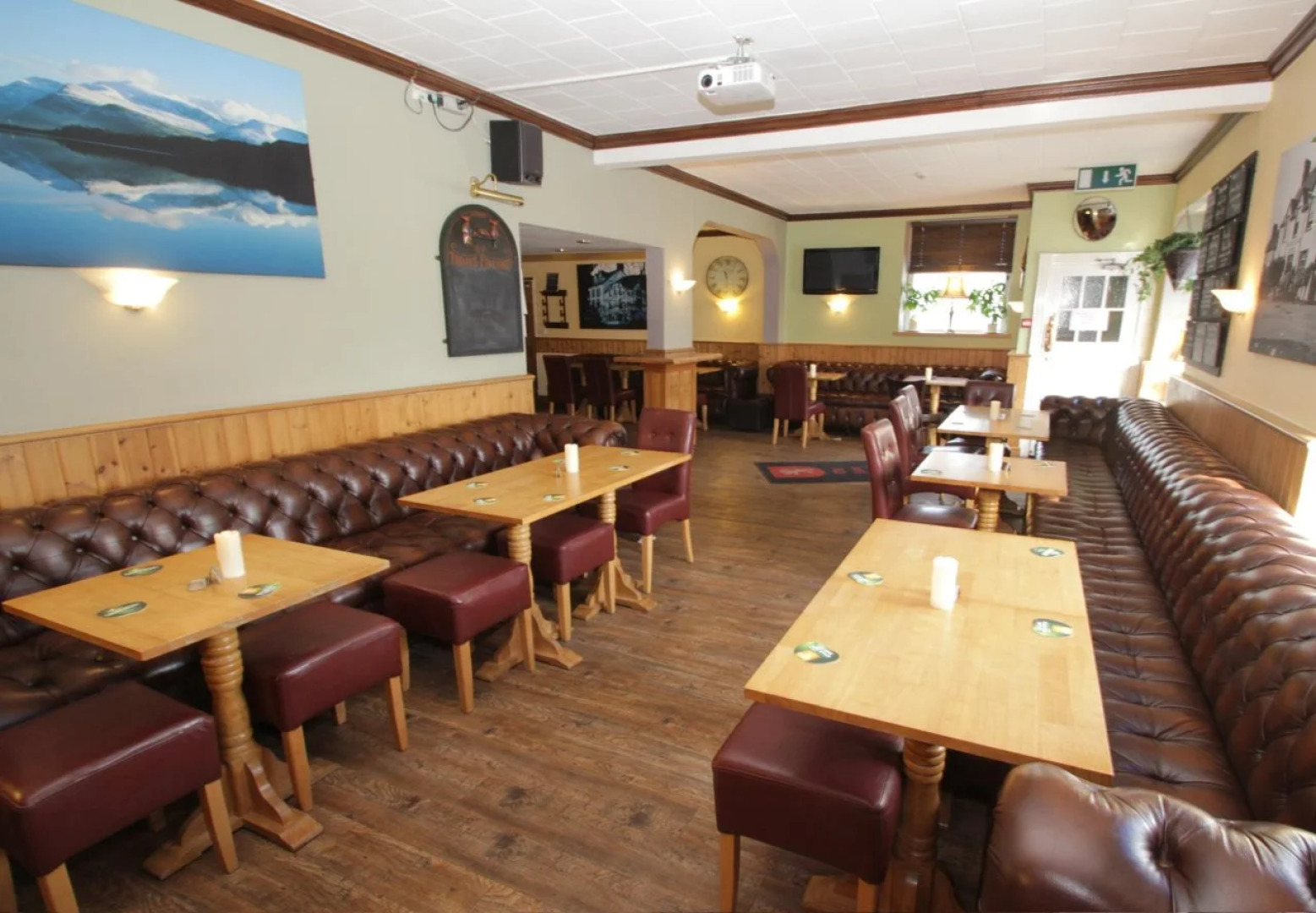 Lion Hotel and Studio Apartments