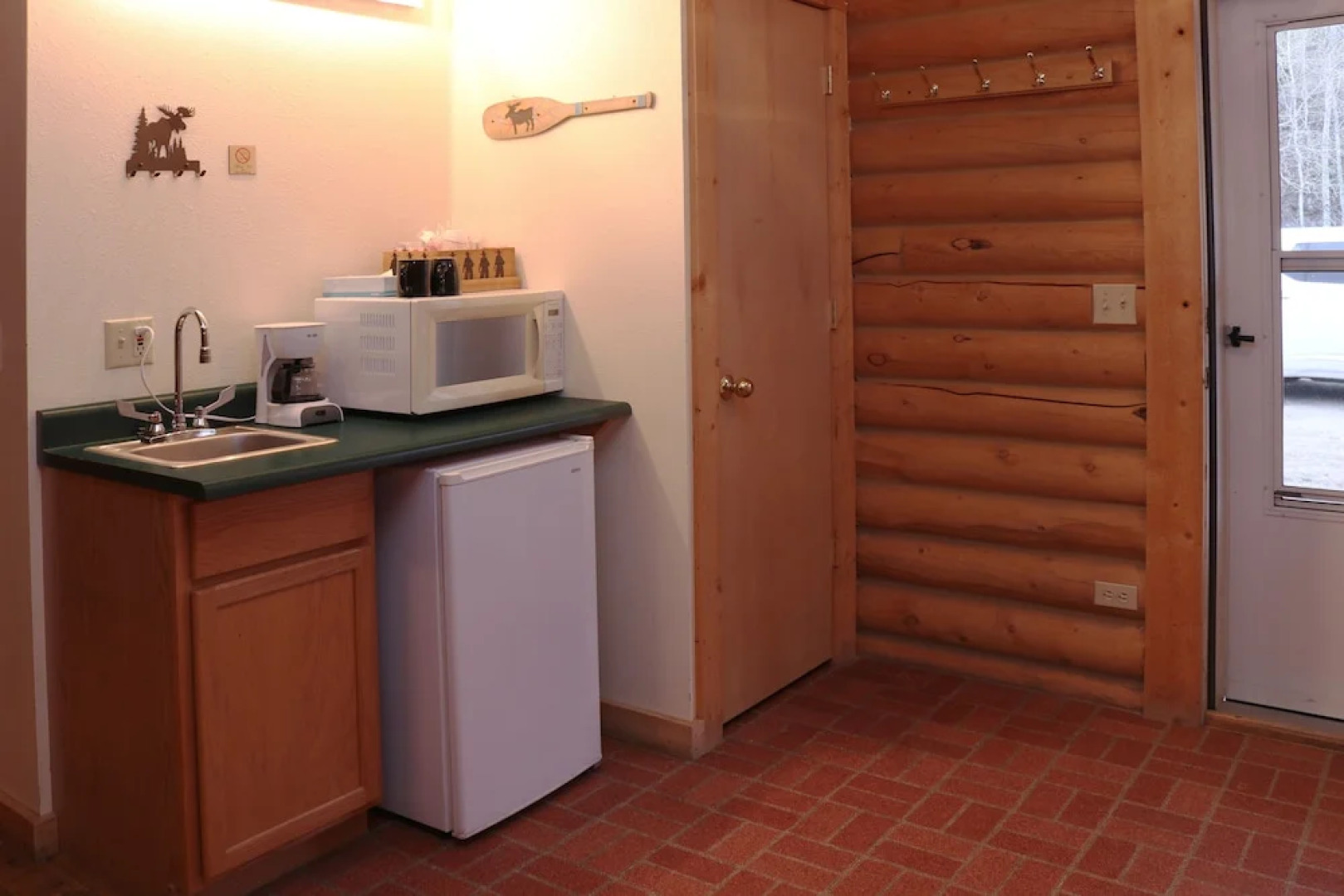 Half Moon Lake Lodge