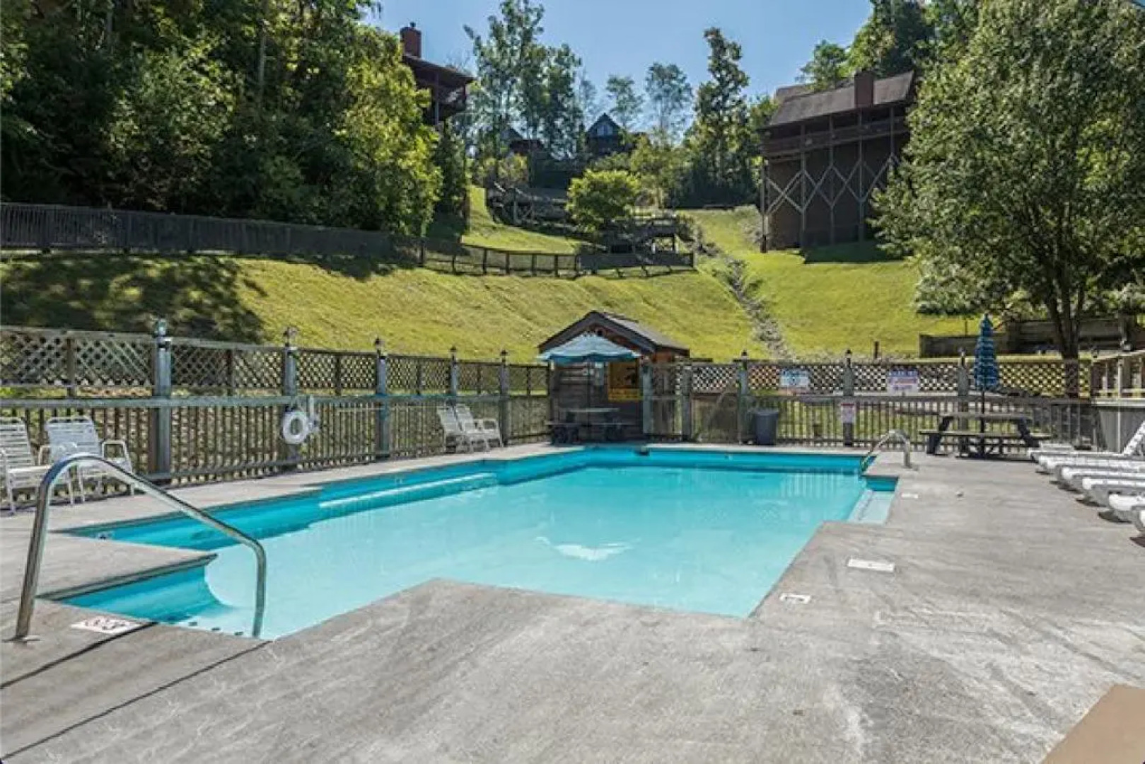 Smokie Mountain Lake House