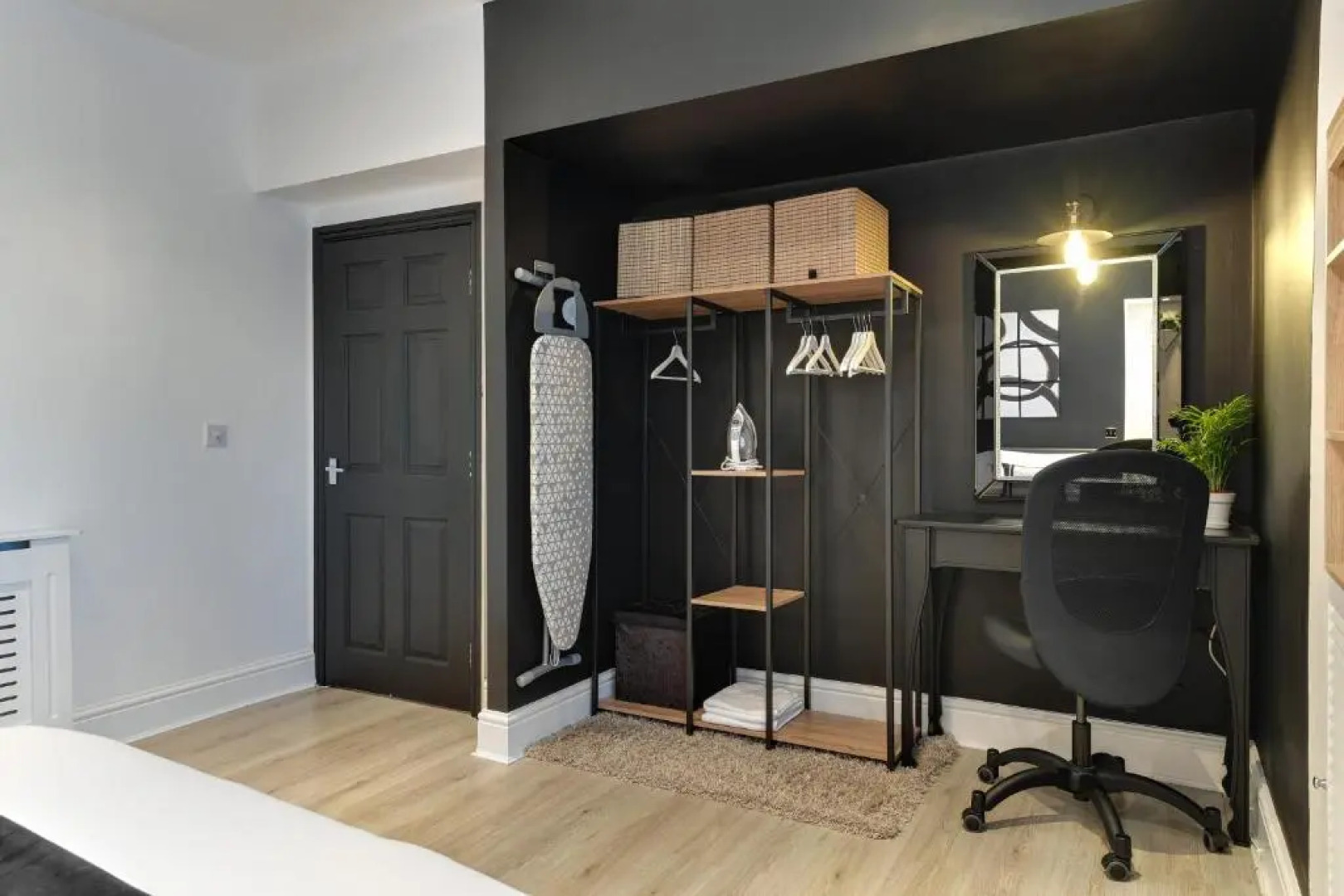 Wigan Central I 1 & 2 Bed Executive Apartments I Family Rooms I Private Balcony I Free Parking