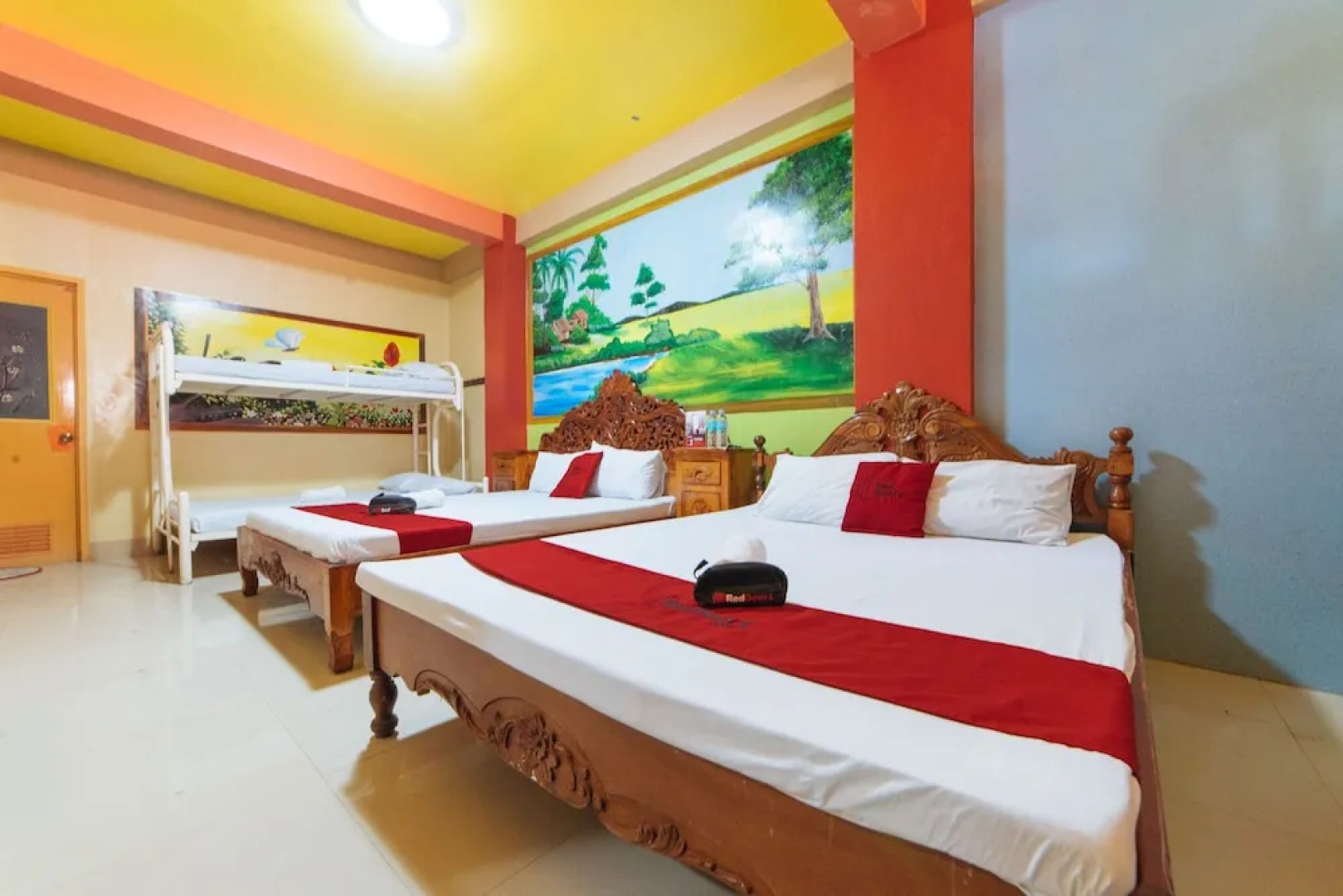 RedDoorz Plus @ San Nicolas Agoo