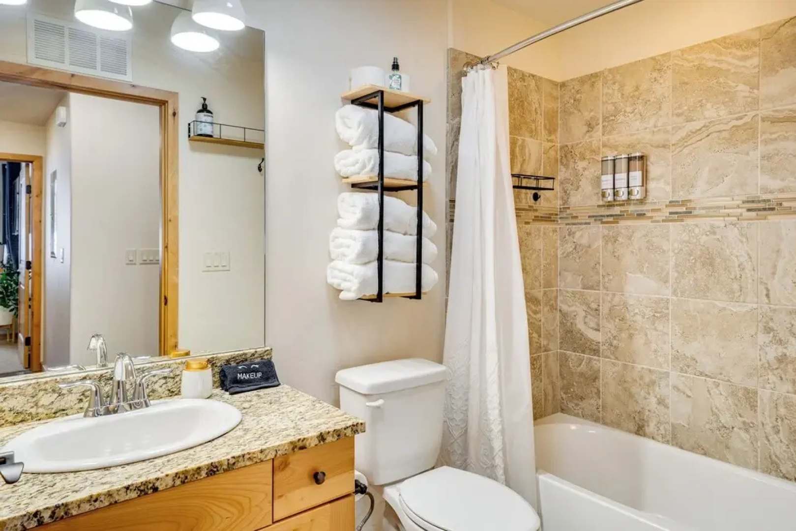 Downtown WP Condo w/ Pool: Steps to Concert Venue!