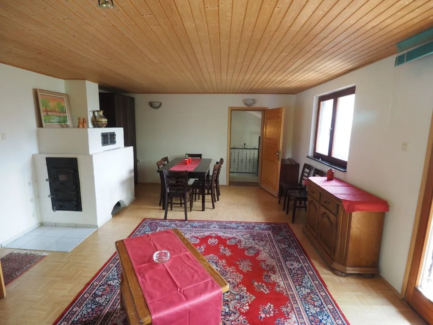 Apartments and Rooms Sara Latin