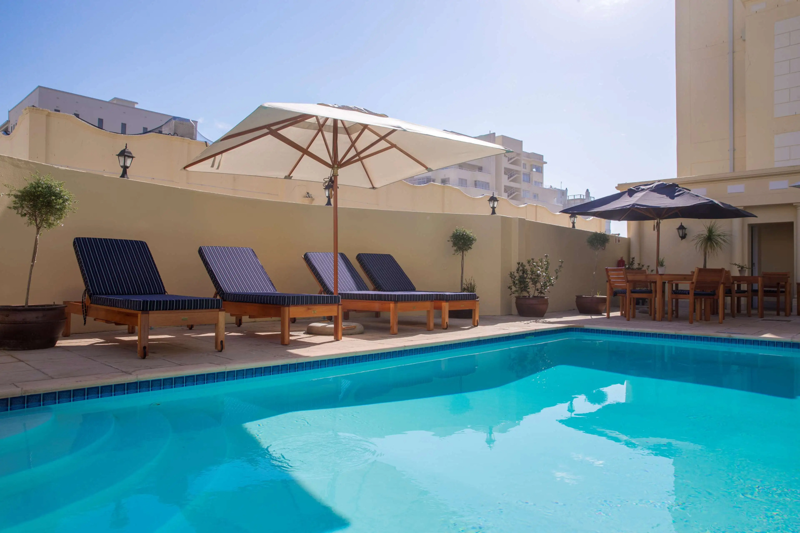 Radisson Blu Le Vendome Hotel, Cape Town