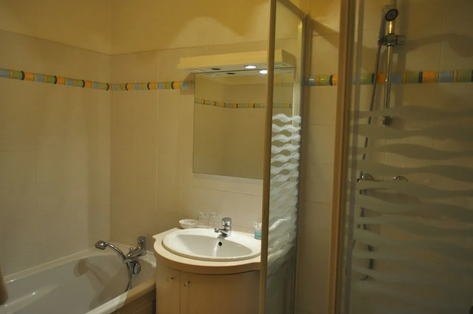 Le Château Des Ormes