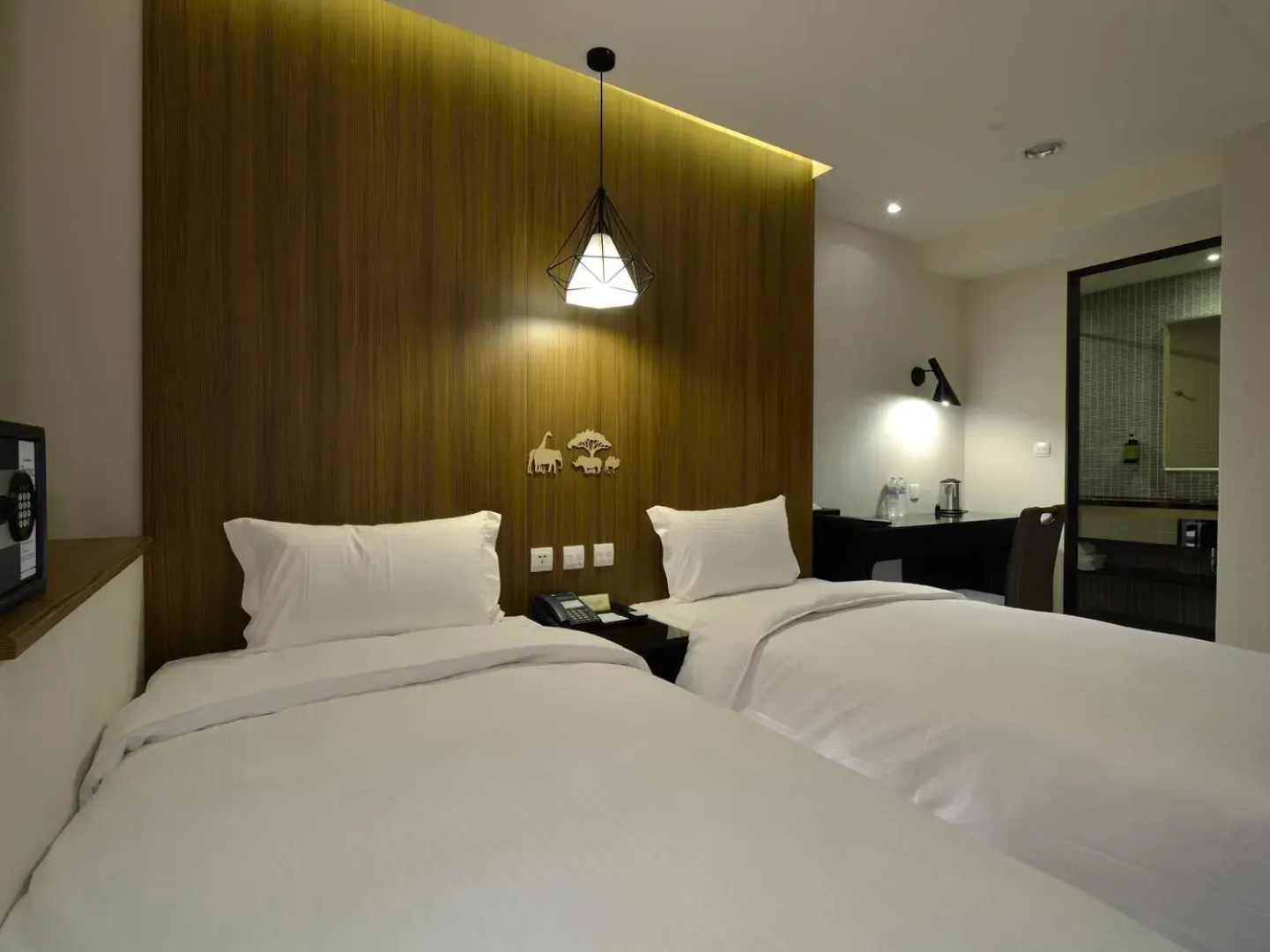 Stay Hotel - Taichung Yizhong