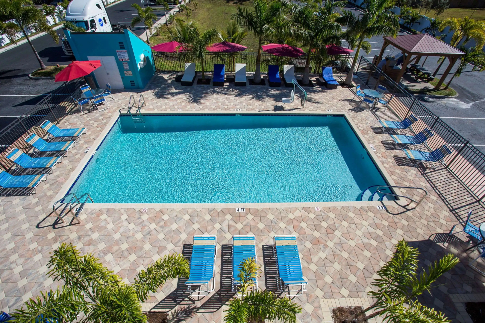 Days Inn by Wyndham Sarasota Bay