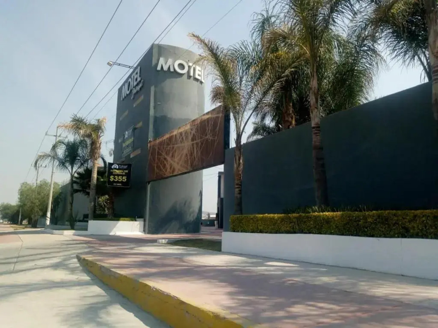 Motel Pedregal Suites