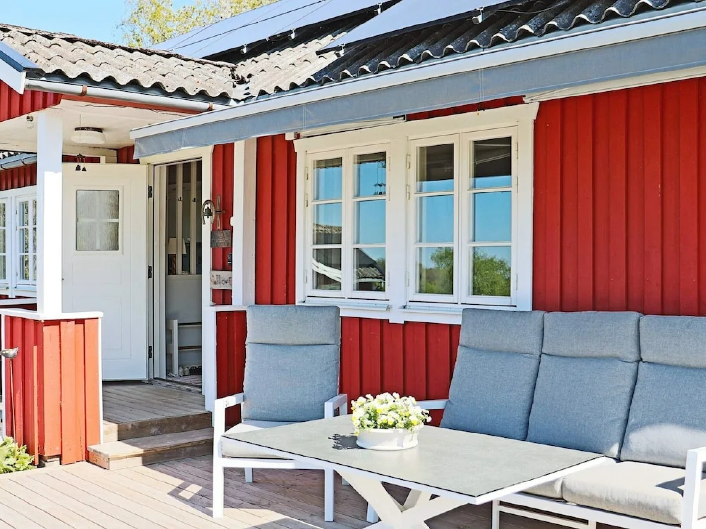 6 Person Holiday Home in Sloinge