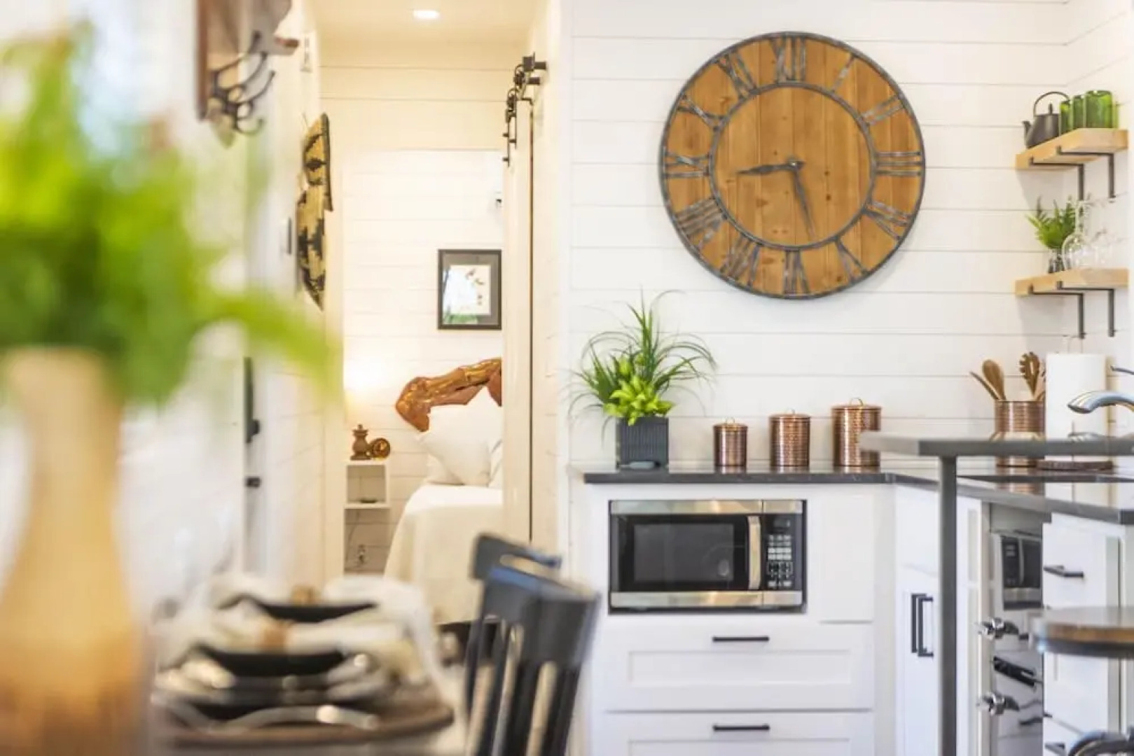 The Woods- Container Tiny House 12 min to Magnolia Baylor Downtown