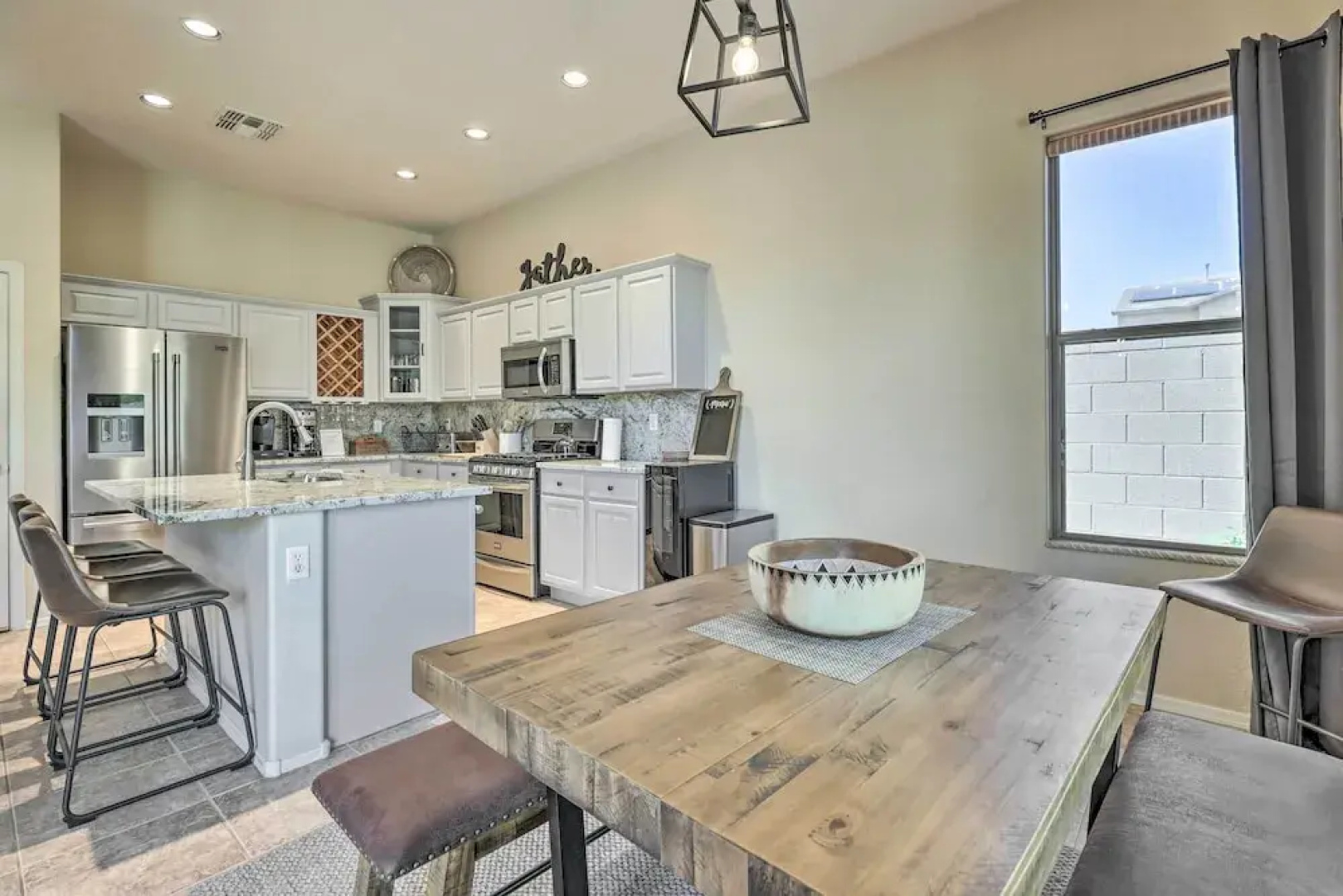 Near Golf & Spring Training: Goodyear Home w/ Pool