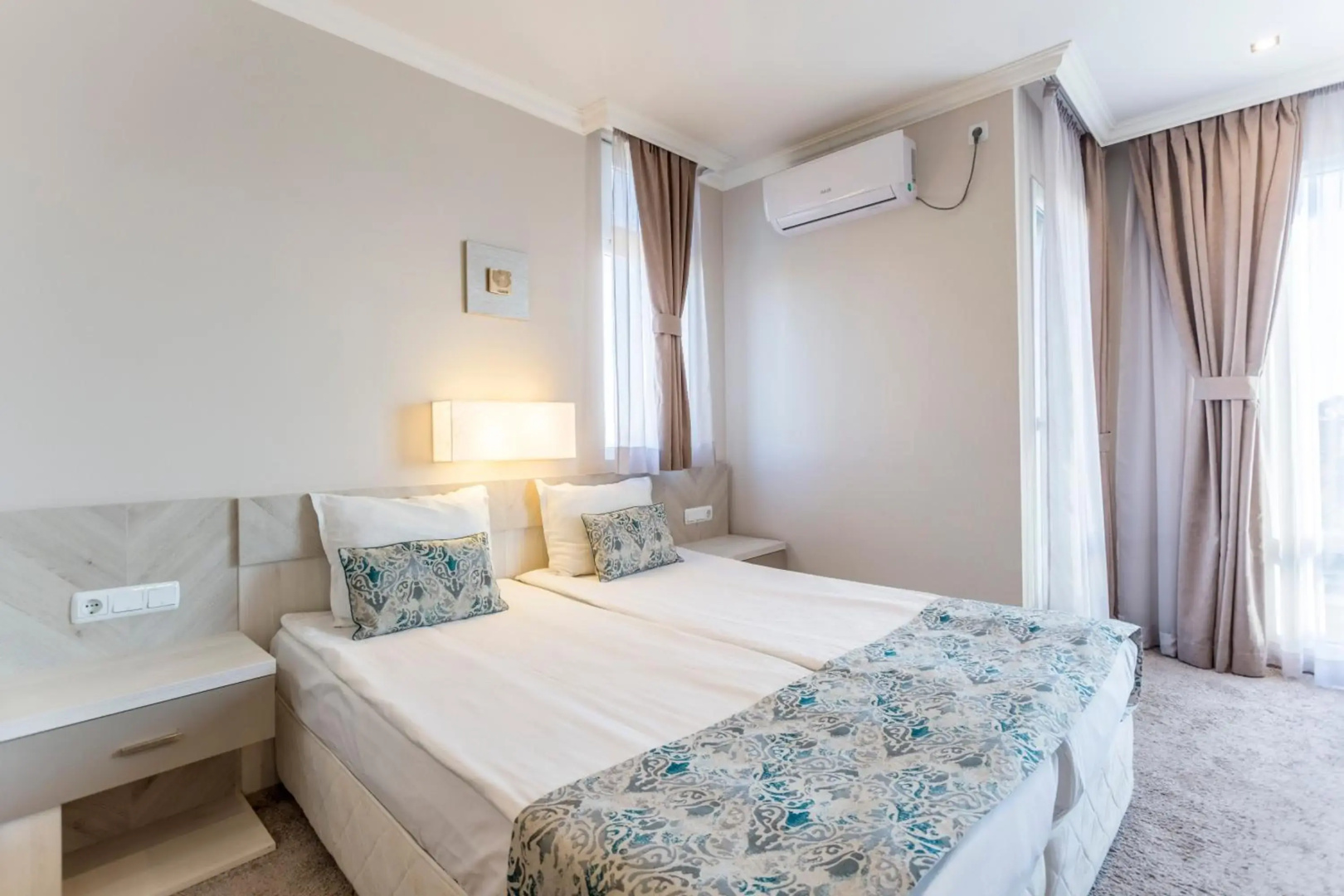 Selena Beach Family Hotel