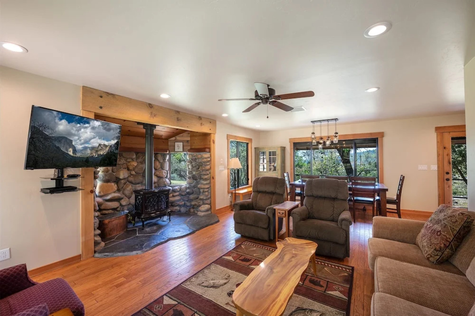 Yosemite Scenic Wonders - Bass Lake Area