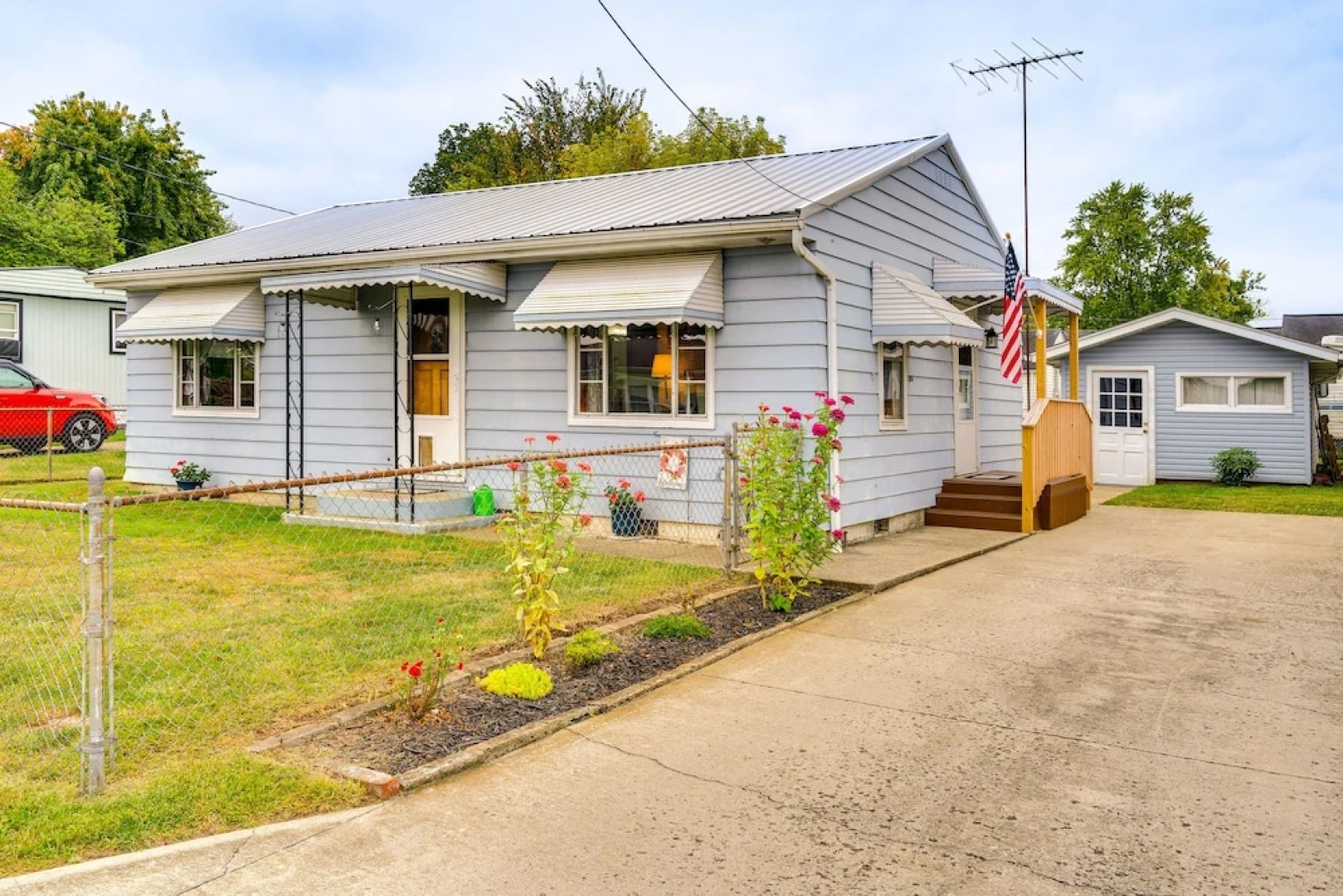 Pet-friendly Ohio Retreat w/ Patio & Fire Pit!