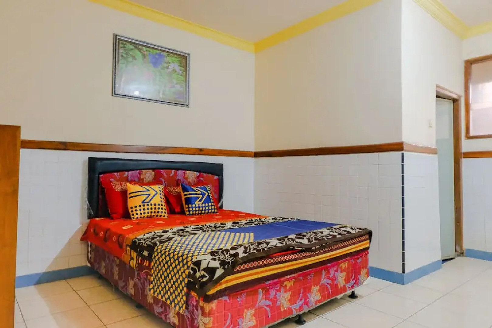 Hotel Dewi by OYO Rooms