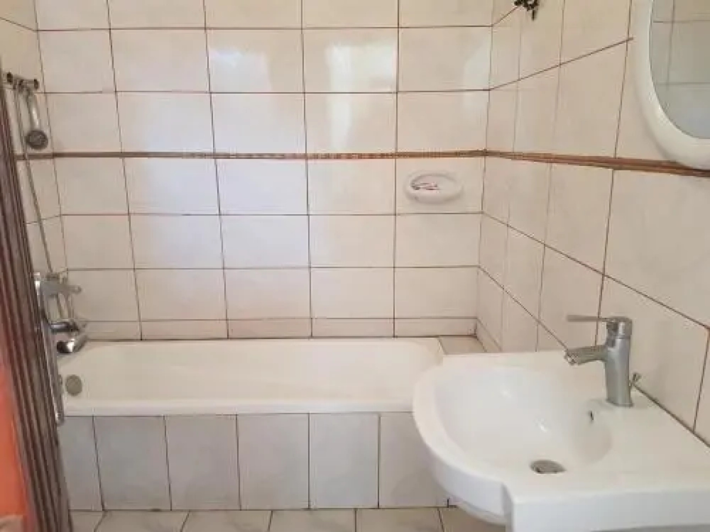 Yelibe Hotel