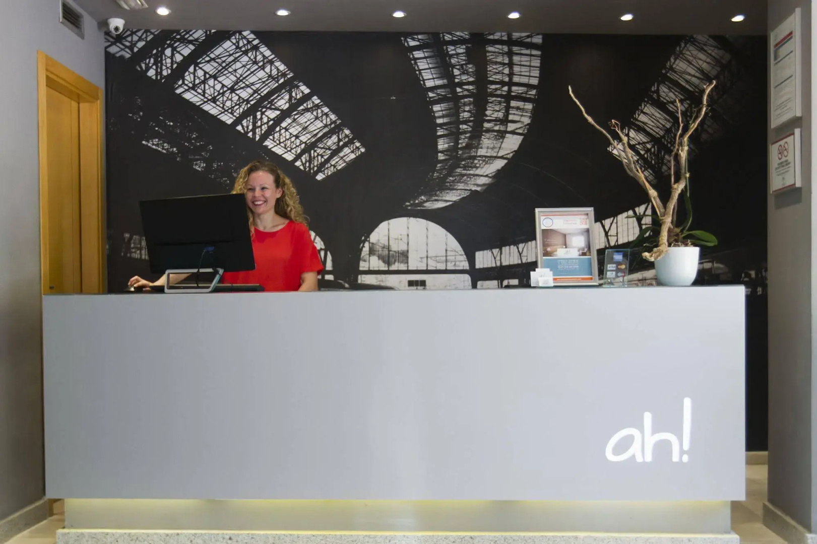 Avenida Hotel Almería