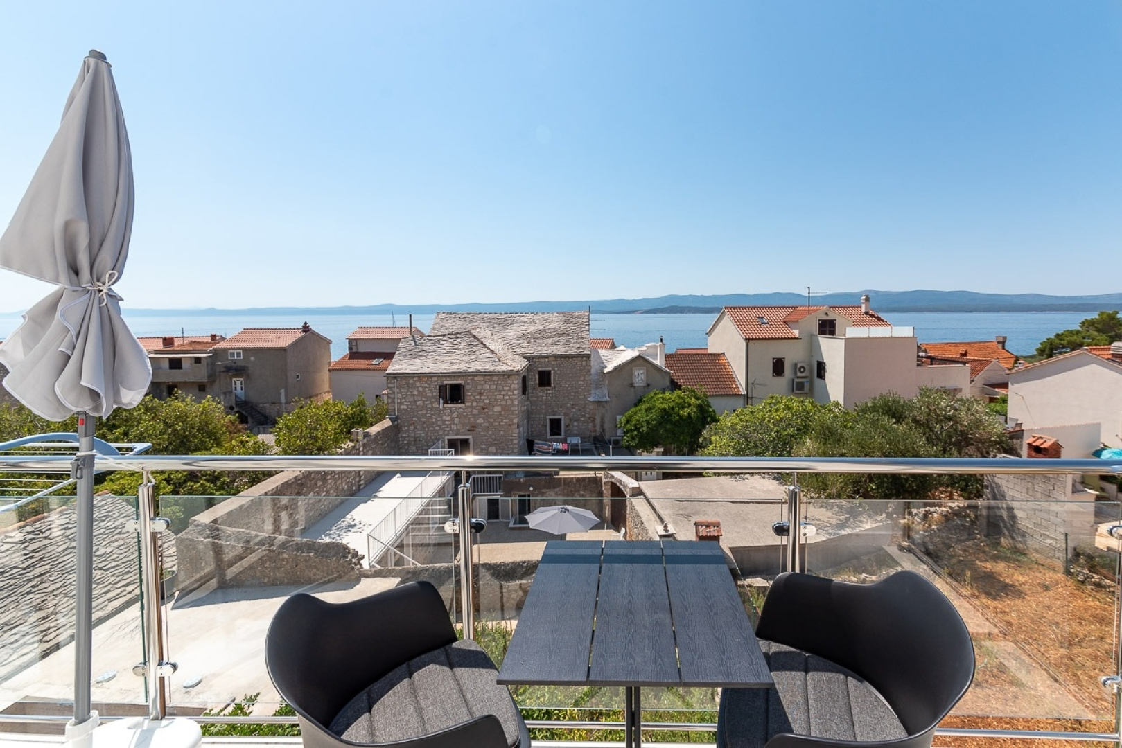 Apartment Renci - great location & sea view: SA2 Bol, Island Brac