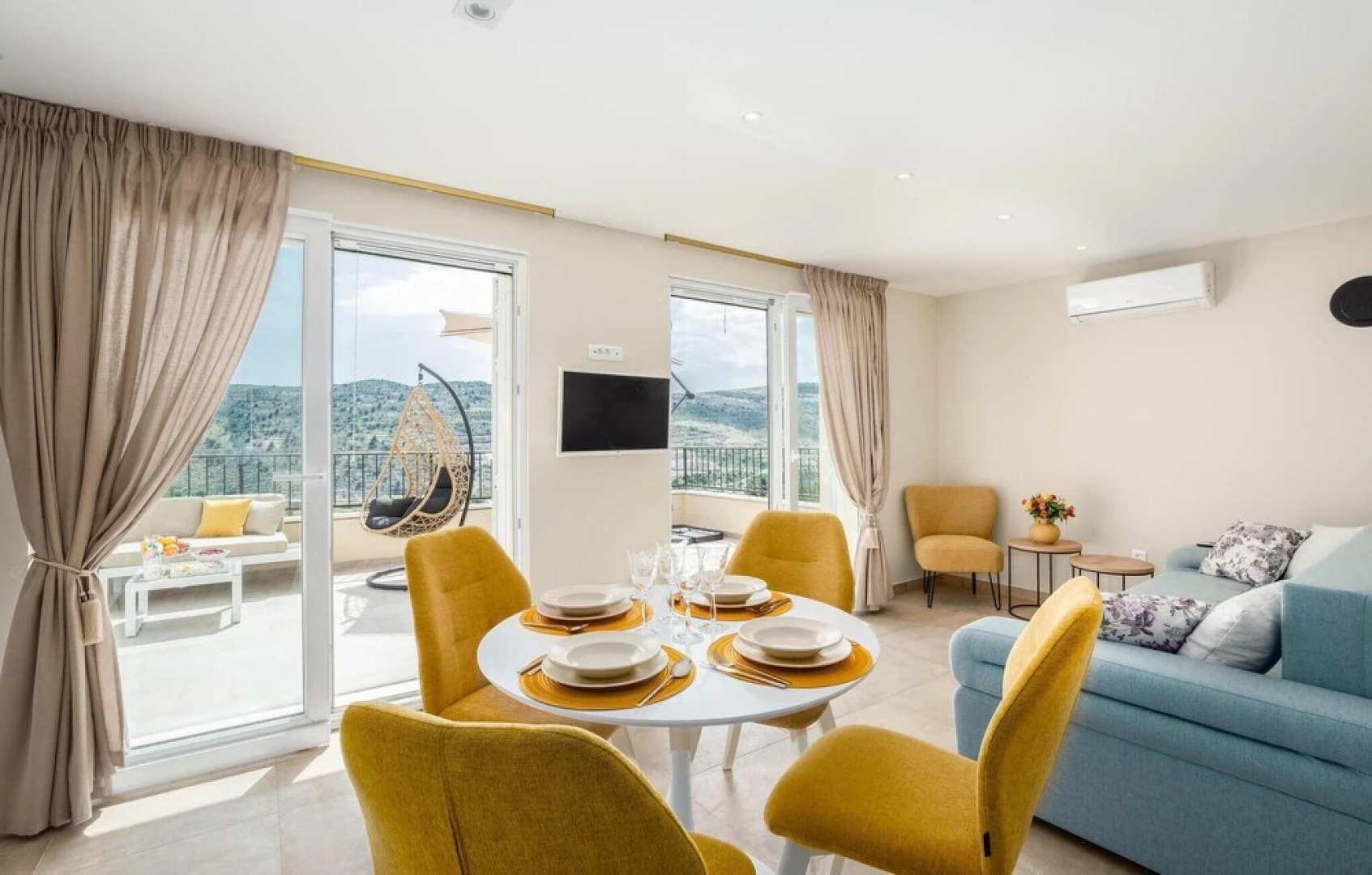 Stunning Home in Srinjine With 3 Bedrooms, Wifi and Outdoor Swimming Pool