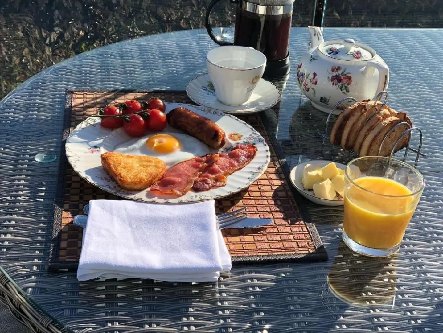 Down The Garden Path Vintage Caravan B&B