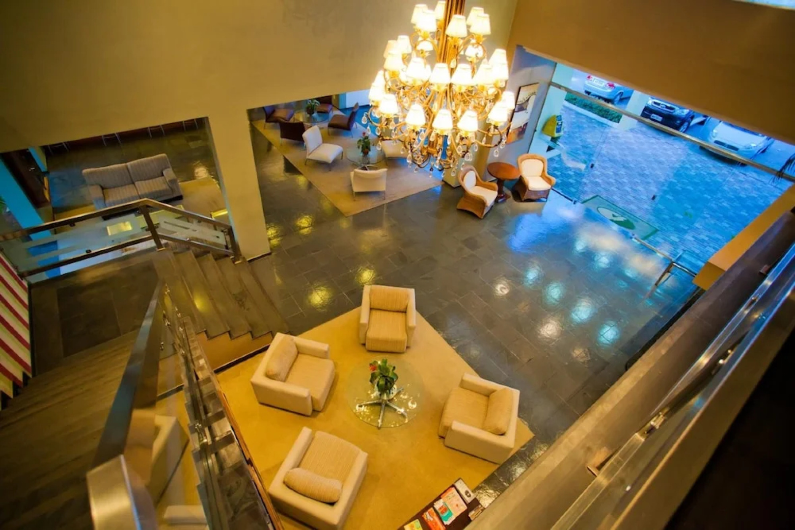 Aipana Plaza Hotel
