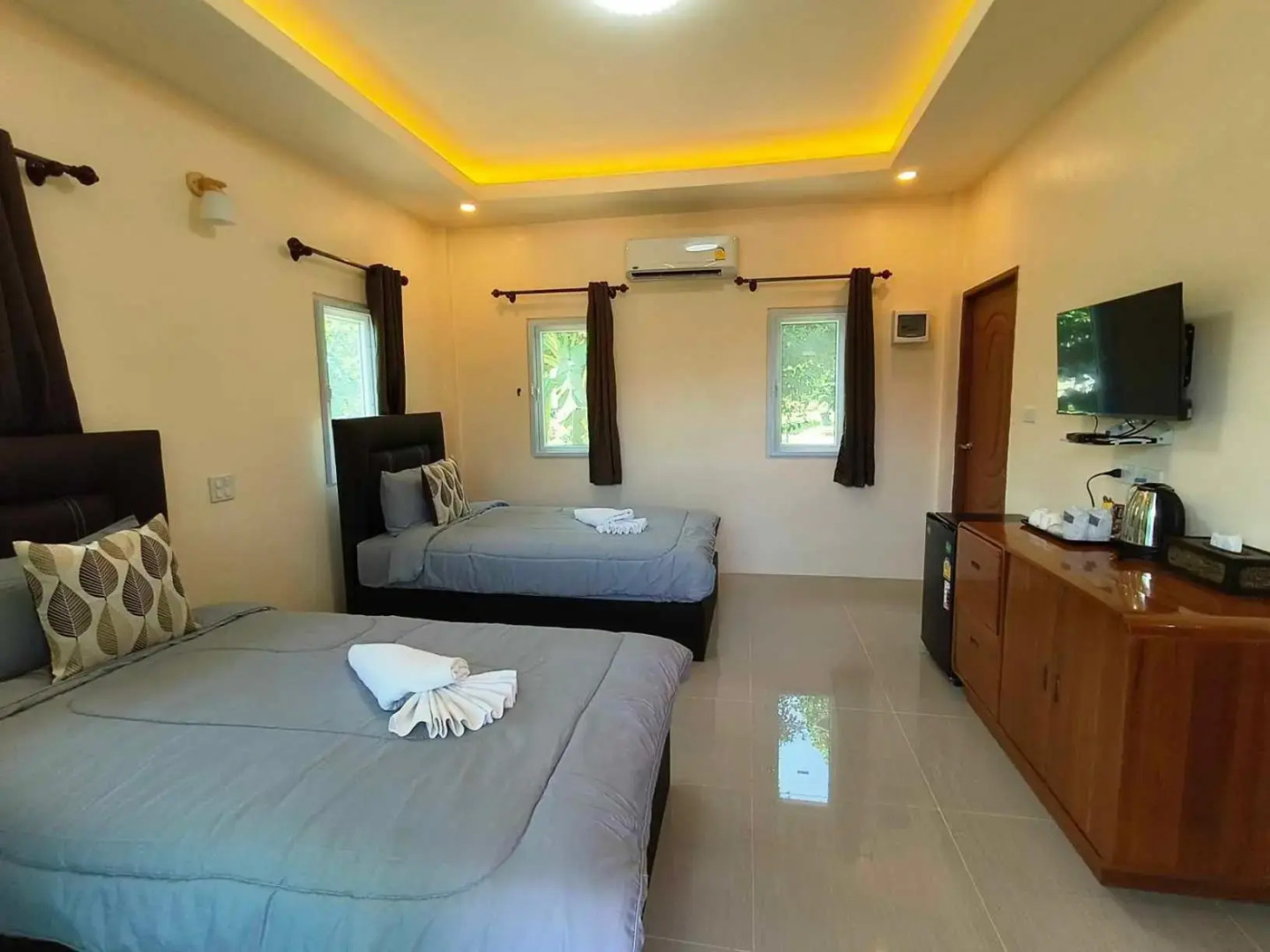 Sunrise Beach Koh Yao Resort