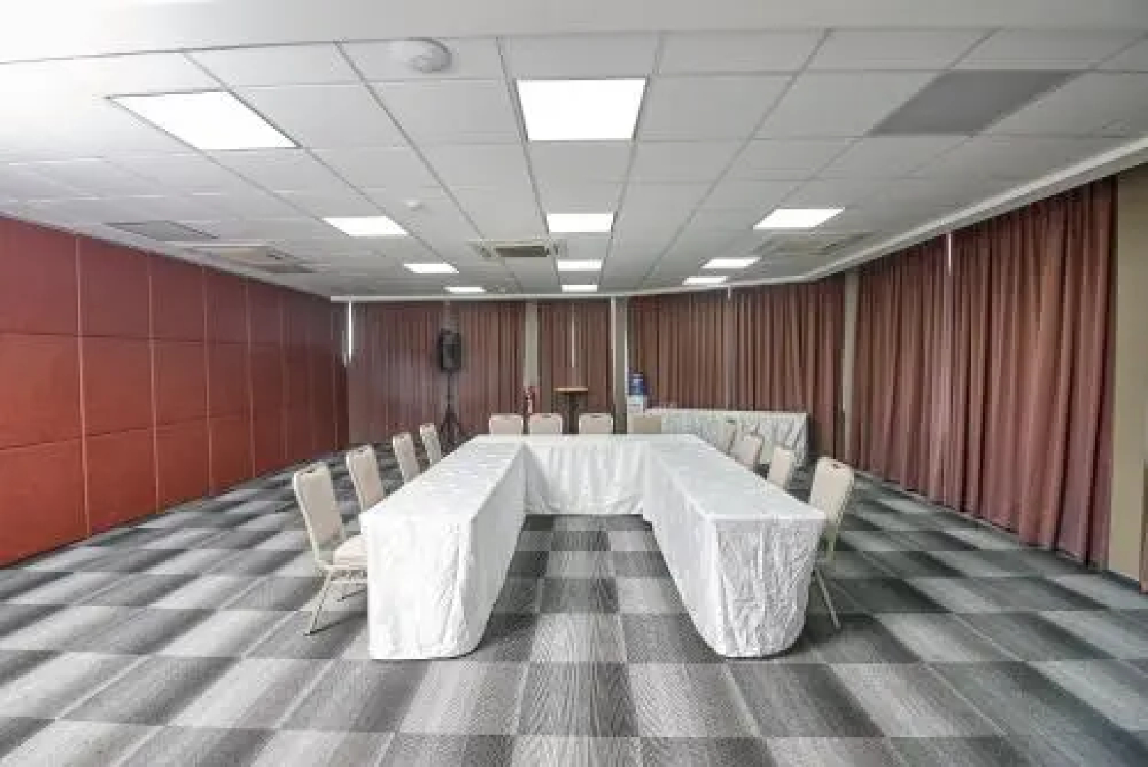 Hotel Espacio Ox & Convention Center