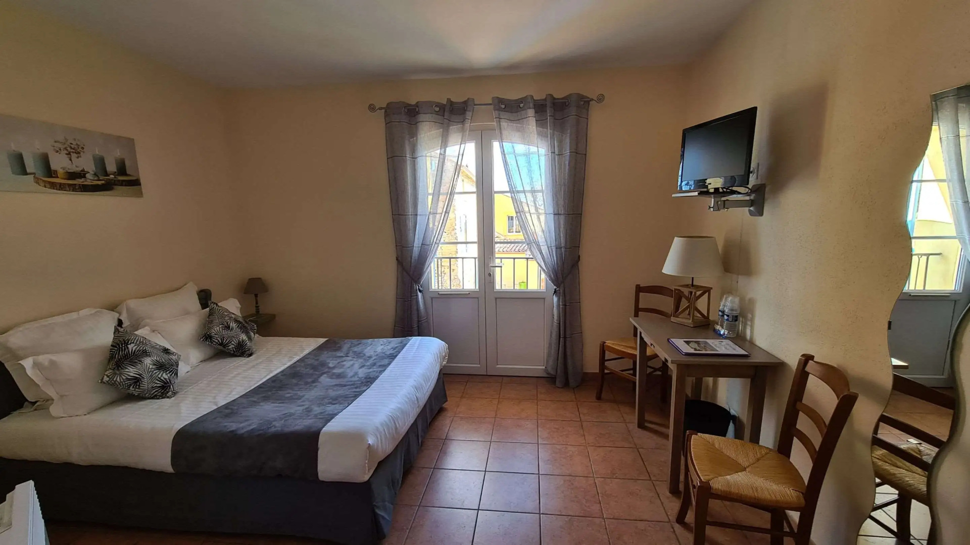 Logis Hotel La Bastide St Bach