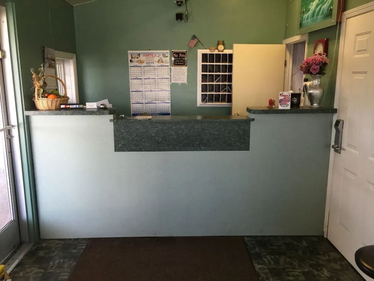 Encore Motel