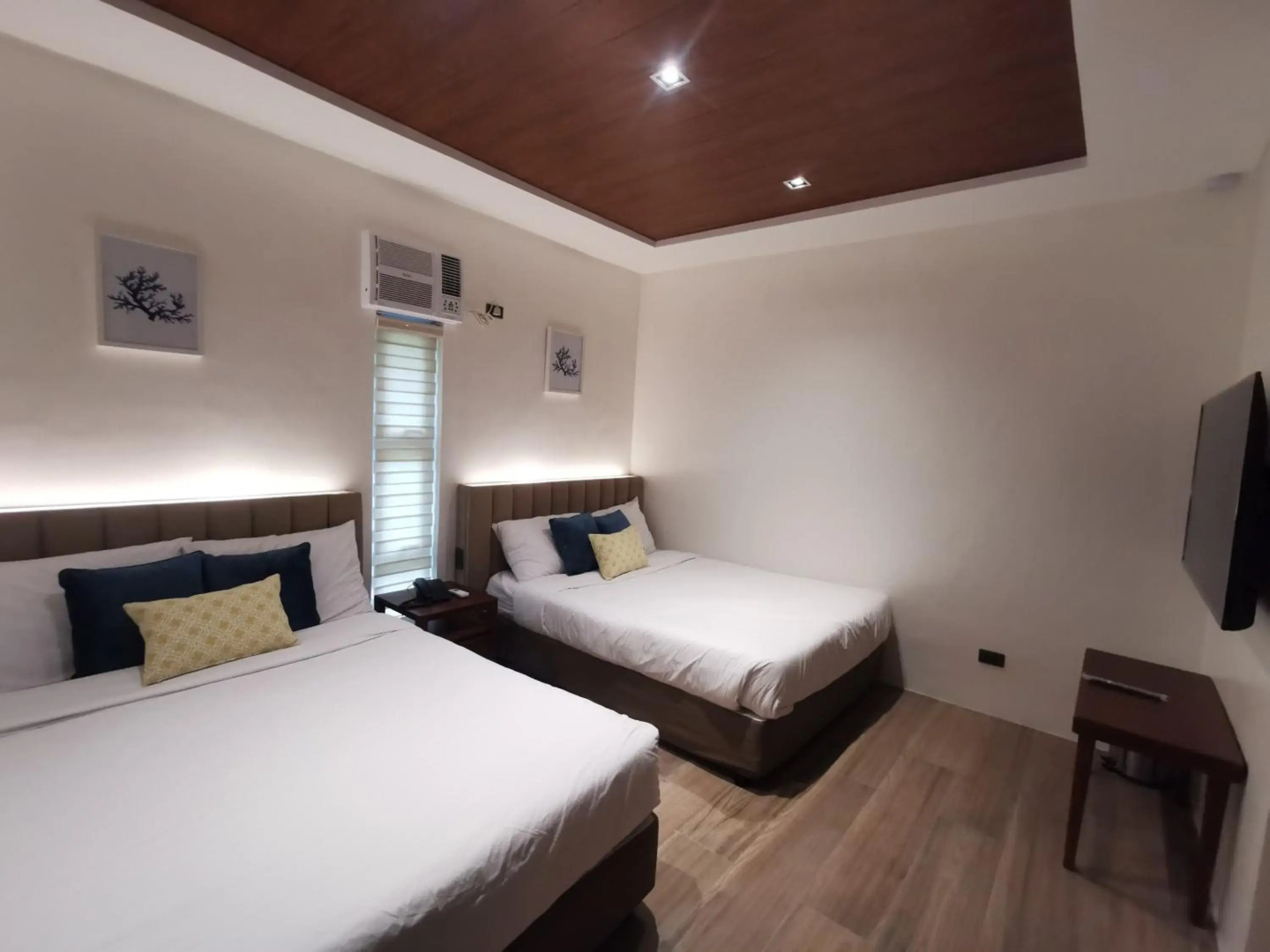 Tagaytay Country Hotel