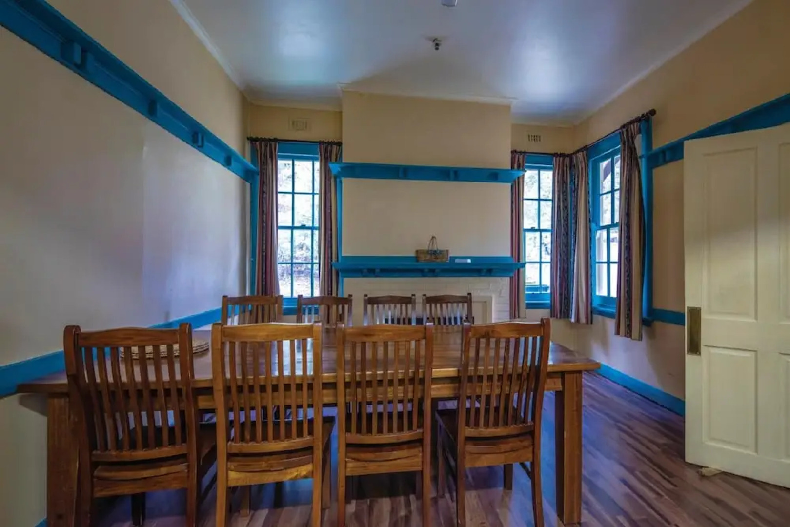 Yarrangobilly Caves House