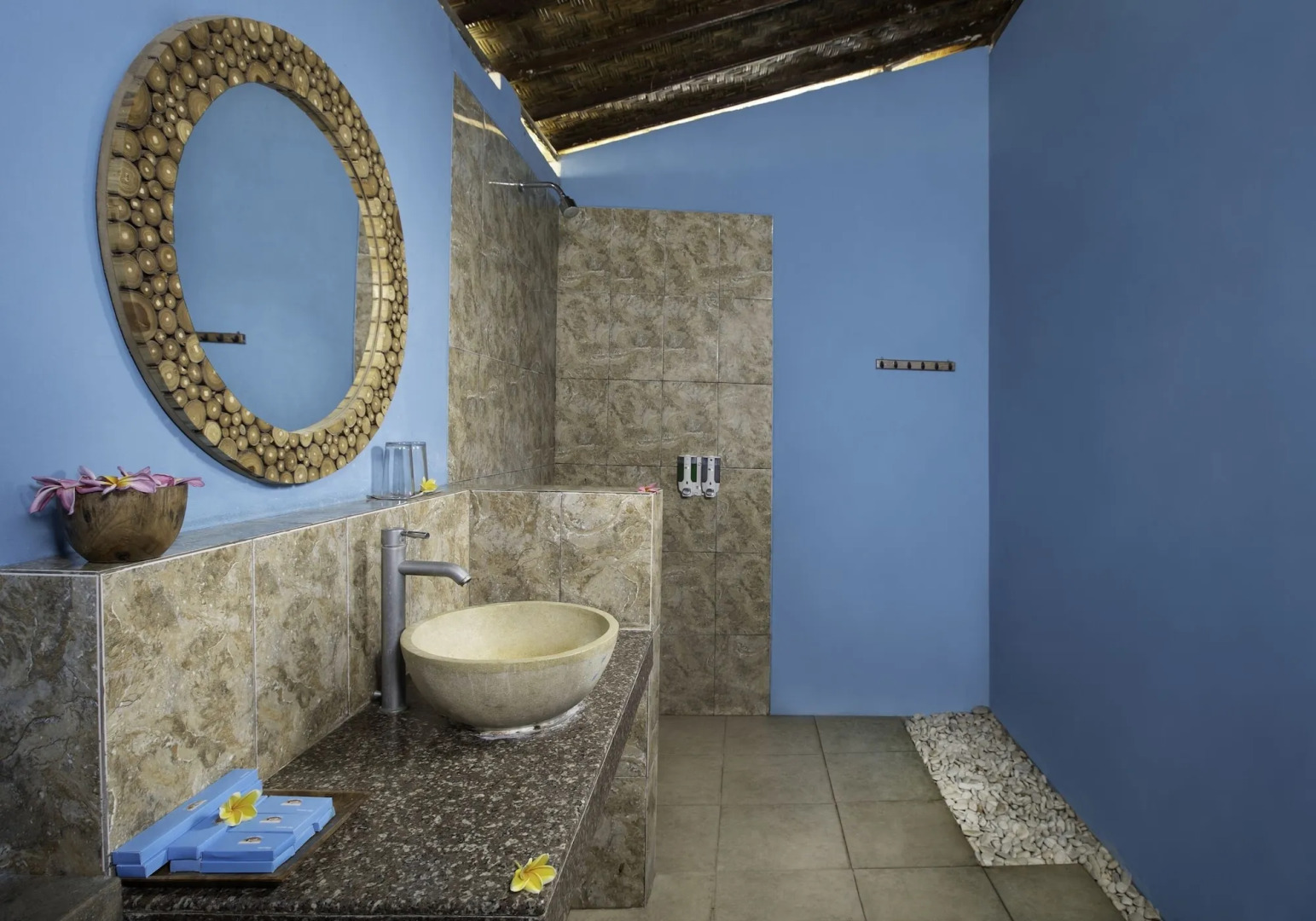 The Tanis Beach Resort Nusa Lembongan