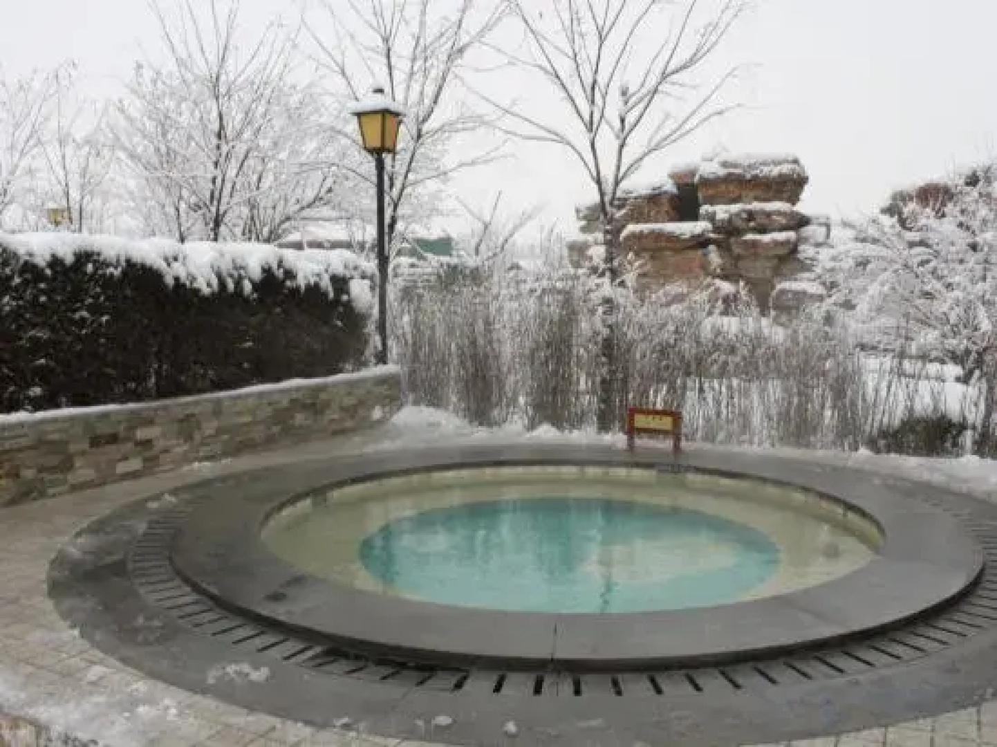 Gaizhou Yujingshan Hot Spring Garden Hotel