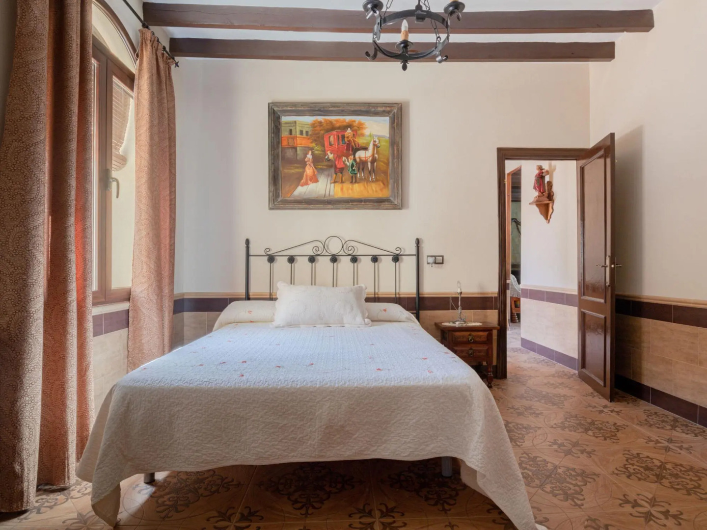 Alluring Holiday Home in Córdoba with Private Swimming Pool