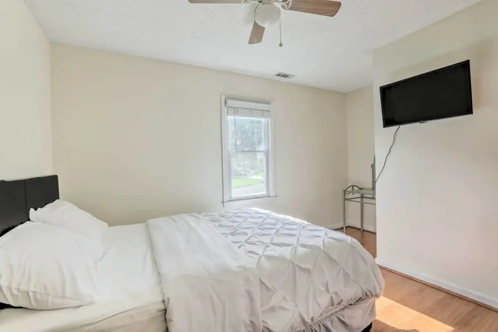 Pet-friendly House w/ Deck in Lawrenceville