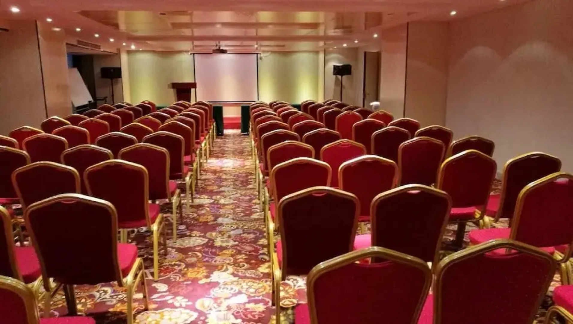 Chongqing YiMei Hotel