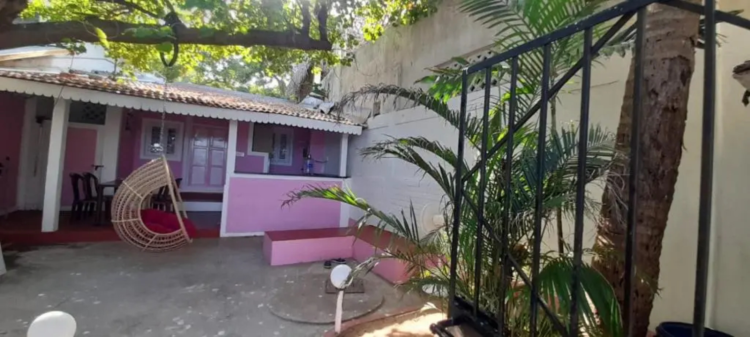 NESTO Beach Villa - 2 Bedroom Private Holiday Home