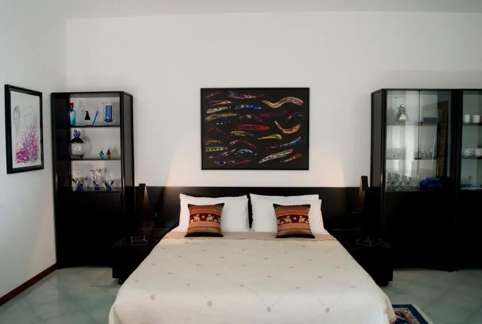 Front Lake Studio with Loft Bed and Pool