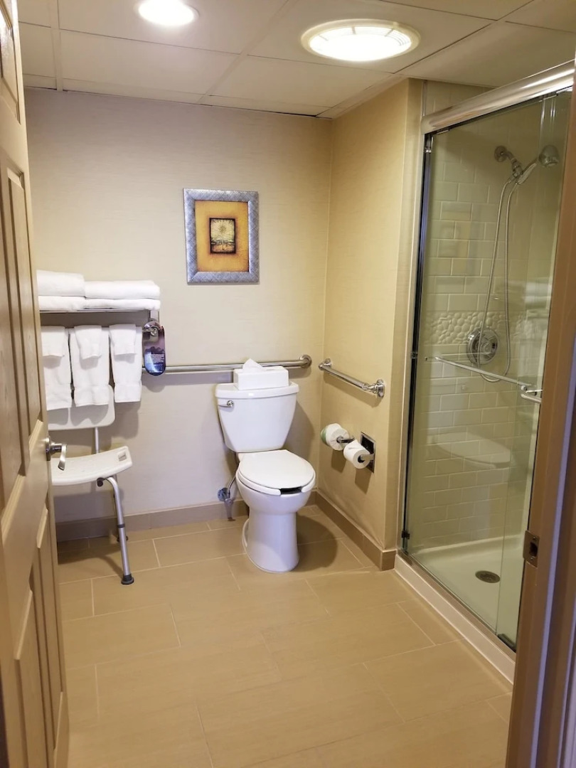 Holiday Inn Express Sharon